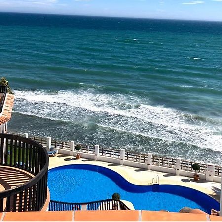 Beachfront Penthouse Apartment With Large Terrace And Breathtaking Sea Views Close To Marbella Spain Sitio de Calahonda ภายนอก รูปภาพ