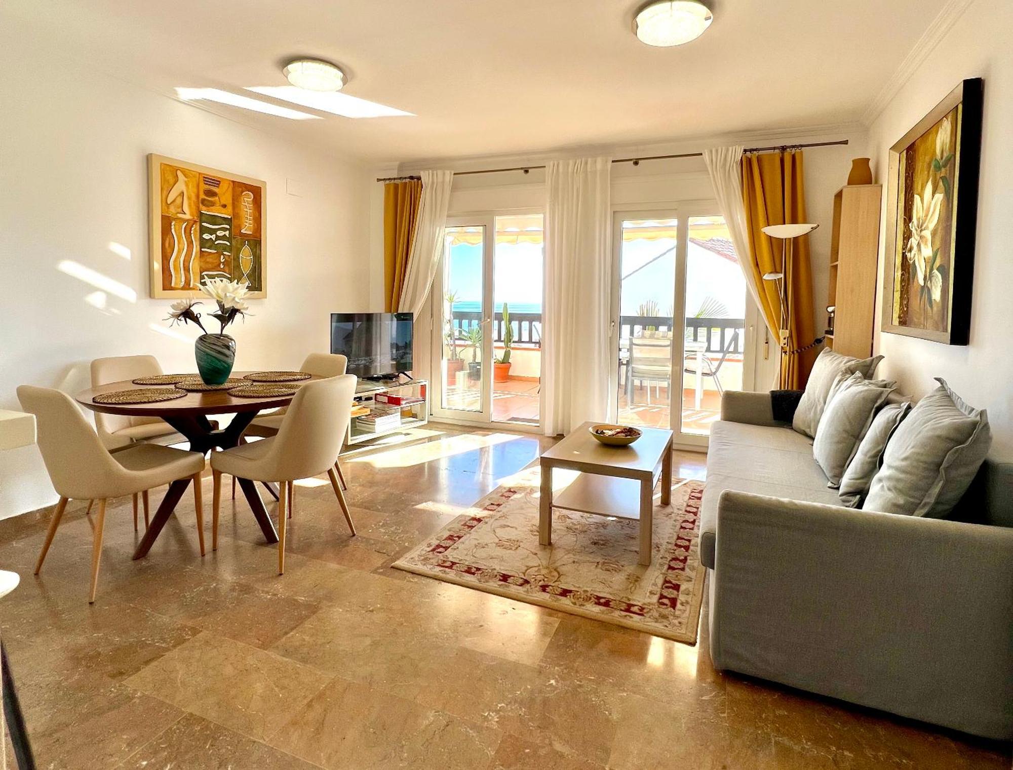 Beachfront Penthouse Apartment With Large Terrace And Breathtaking Sea Views Close To Marbella Spain Sitio de Calahonda ภายนอก รูปภาพ