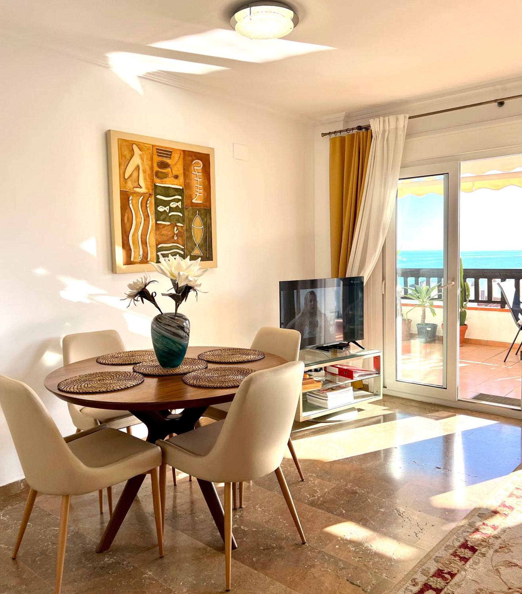 Beachfront Penthouse Apartment With Large Terrace And Breathtaking Sea Views Close To Marbella Spain Sitio de Calahonda ภายนอก รูปภาพ